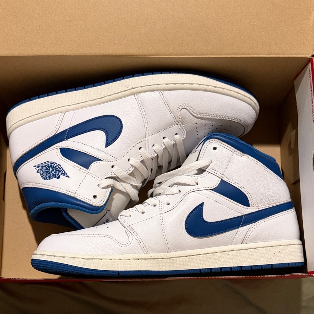 Nike Men's Air Jordan 1 Mid 'Industrial Blue'
